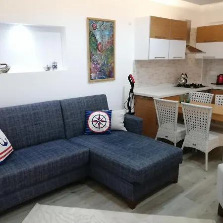 Havuzlu Tatil Evi , Butterflies House Апартаменты *