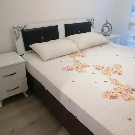 Havuzlu Tatil Evi , Butterflies House Фетхие